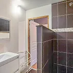 1 Bedroom Lovely In *